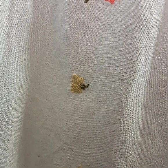 Old Navy White Blouse with EMBROIDERED Floral Accents - Picture 4 of 8